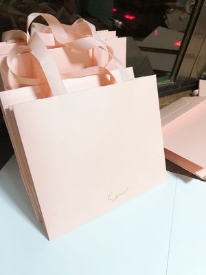 32*10*25cm Pantone Color 4C Printing Printed Paper Shopping Bags